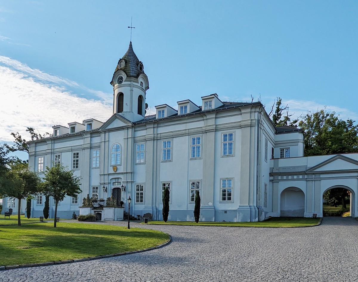 wellness hotel Panstivi Dlouha Lhota - Central Bohemia