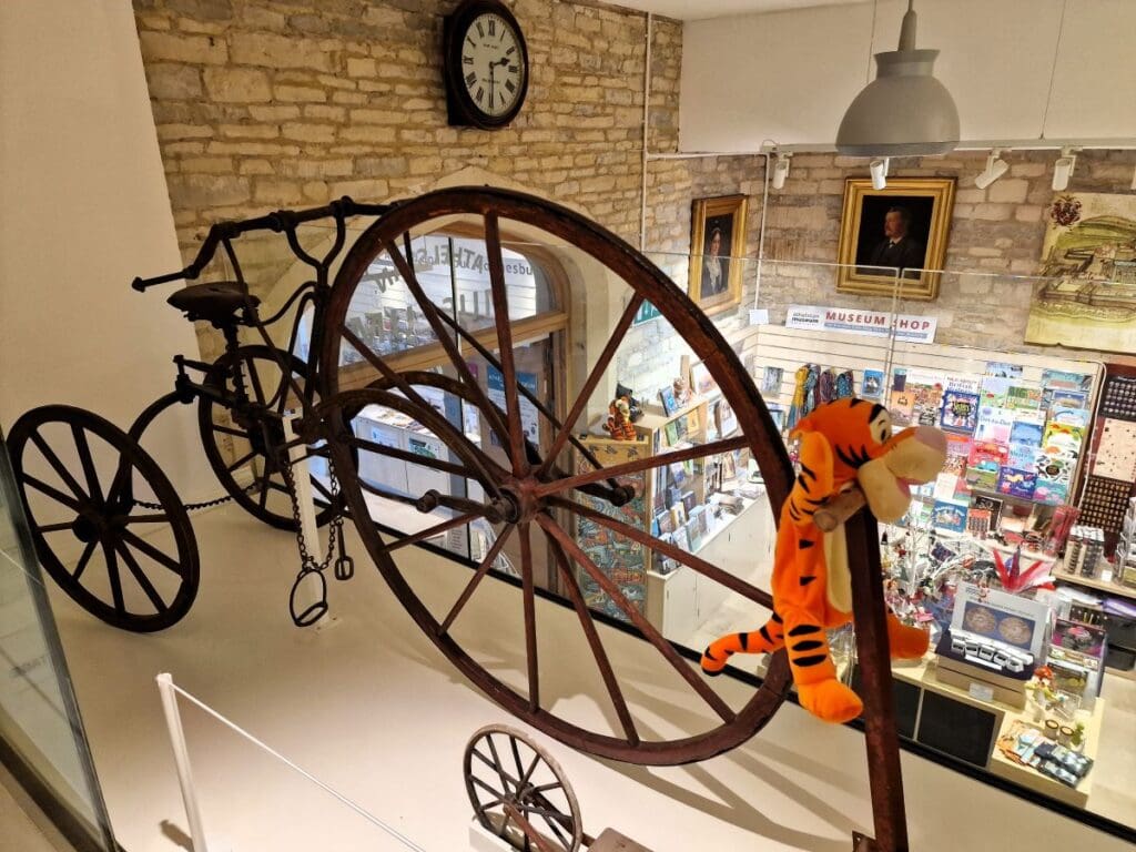 athelstan-museum.malmesbury.old-bicycle.stuffed-toy-tiger