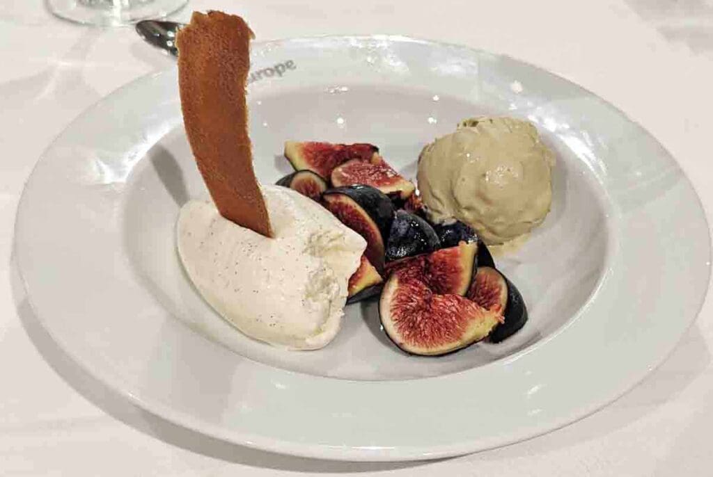 CroisiEurope - First Night Dessert
