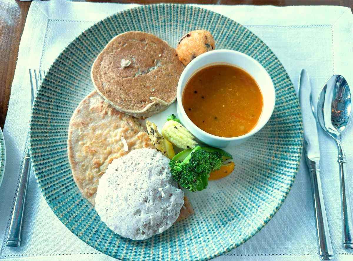 The Leela Palace New Delhi breakfast at The Qube
