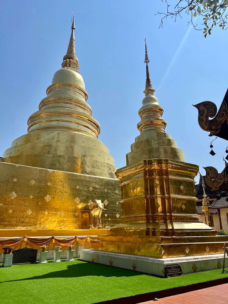 Wat Phra Singh Temples
