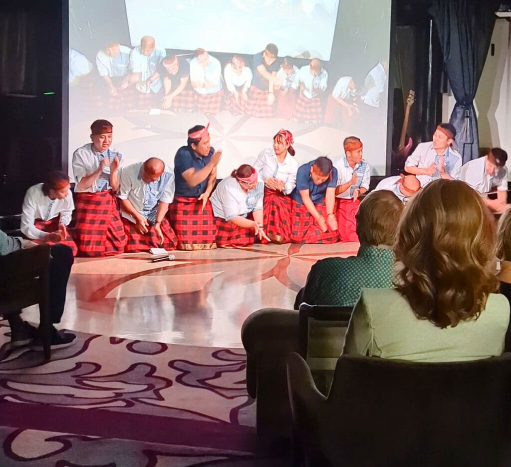 Indonesian-Clapping-Song