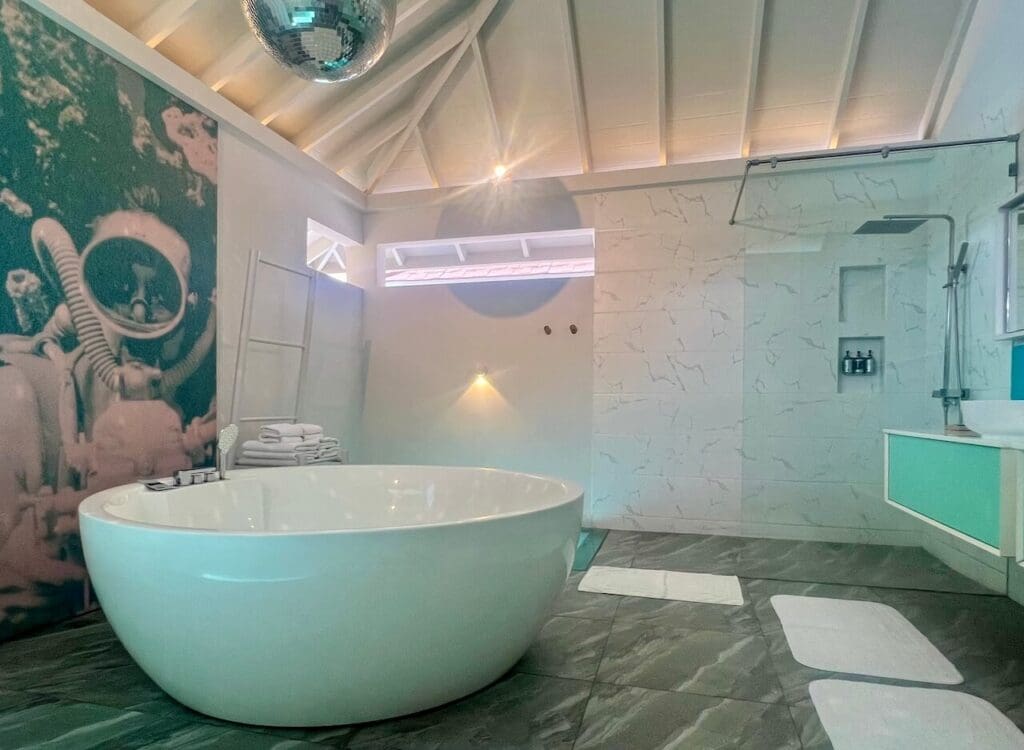 The Standard Maldives bathroom