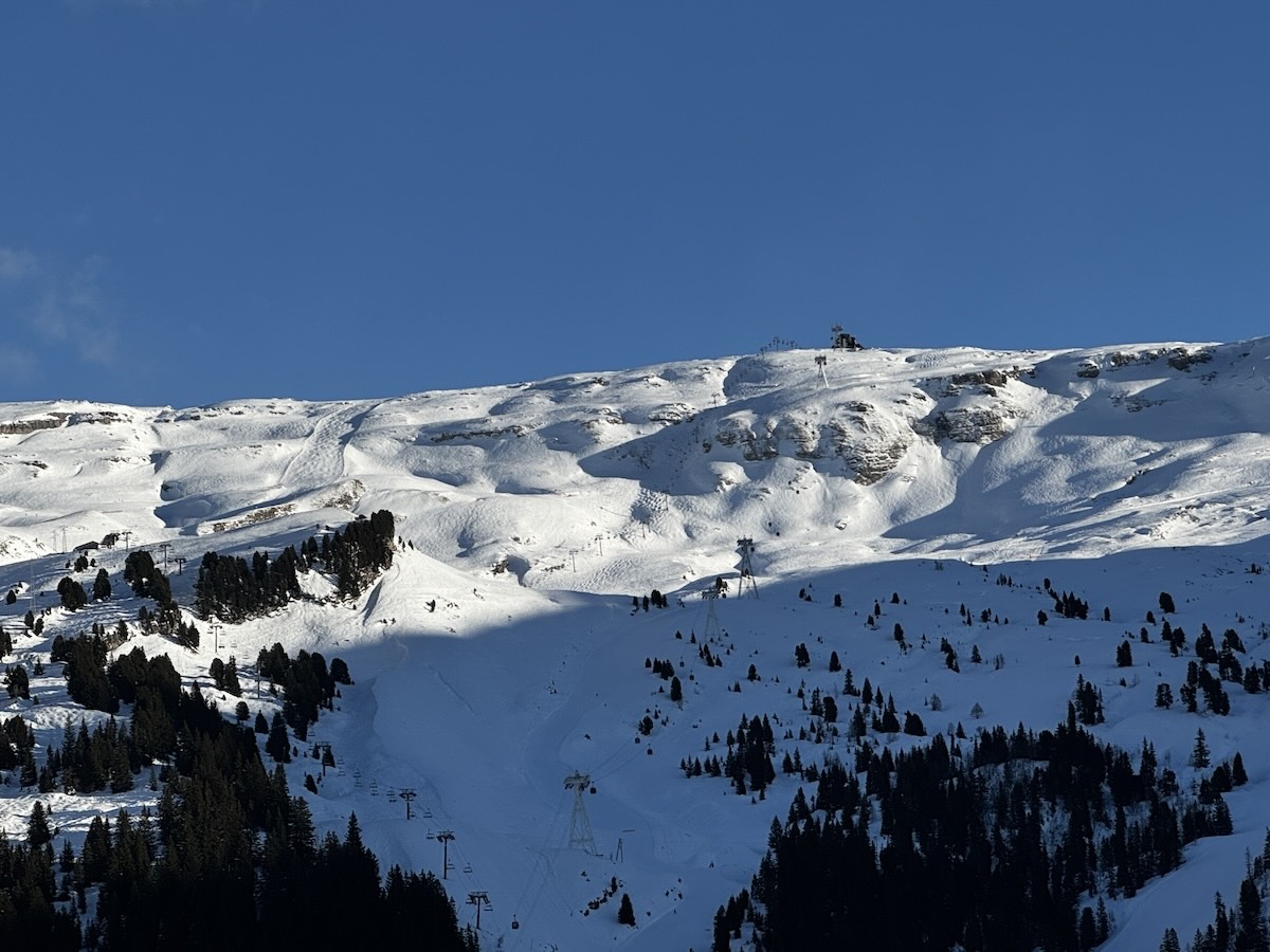 Flaine bowl view from apartment in Flaine Forêt