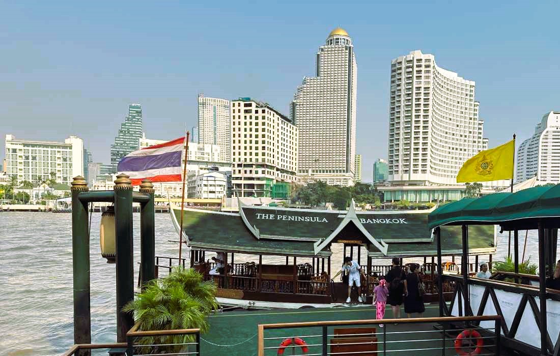 The Peninsula Bangkok has a shuttle boat that transports visitors across the Chao Phraya river