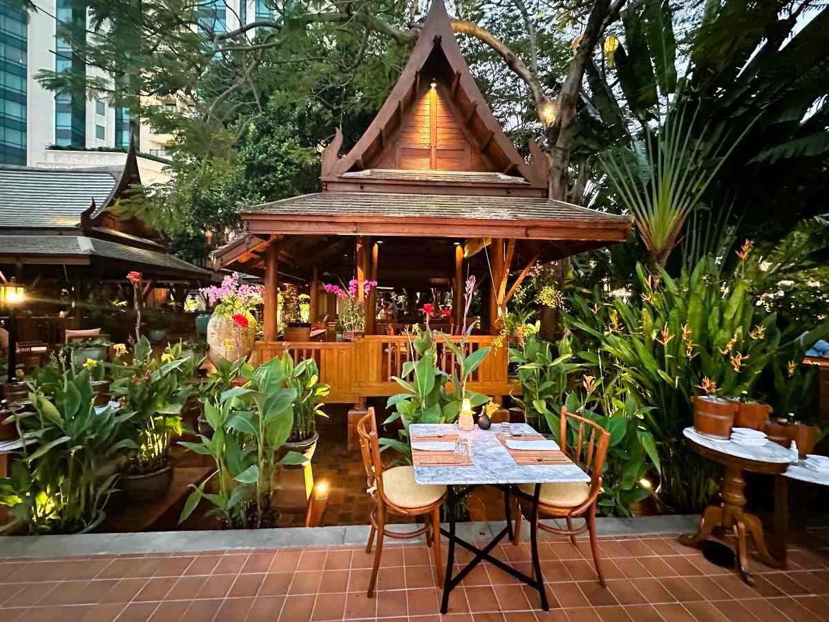 Thiptara Thai Restaurant is located in the tropical garden of The Peninsula Bangkok