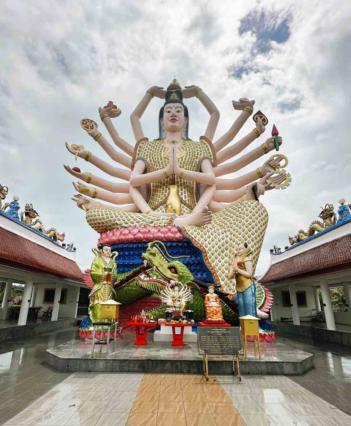 NH Collection Samui Peace Resort is well located for sightseeing at Wat Pai Laem