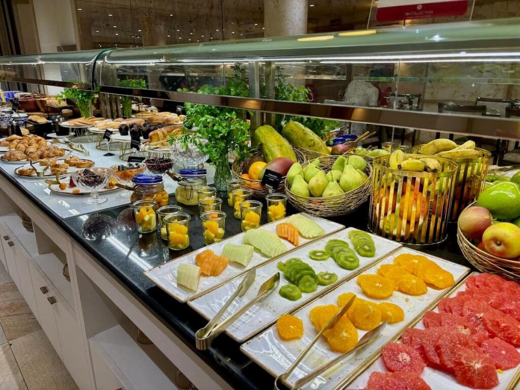 NH Collection Madrid Paseo del Prado breakfast