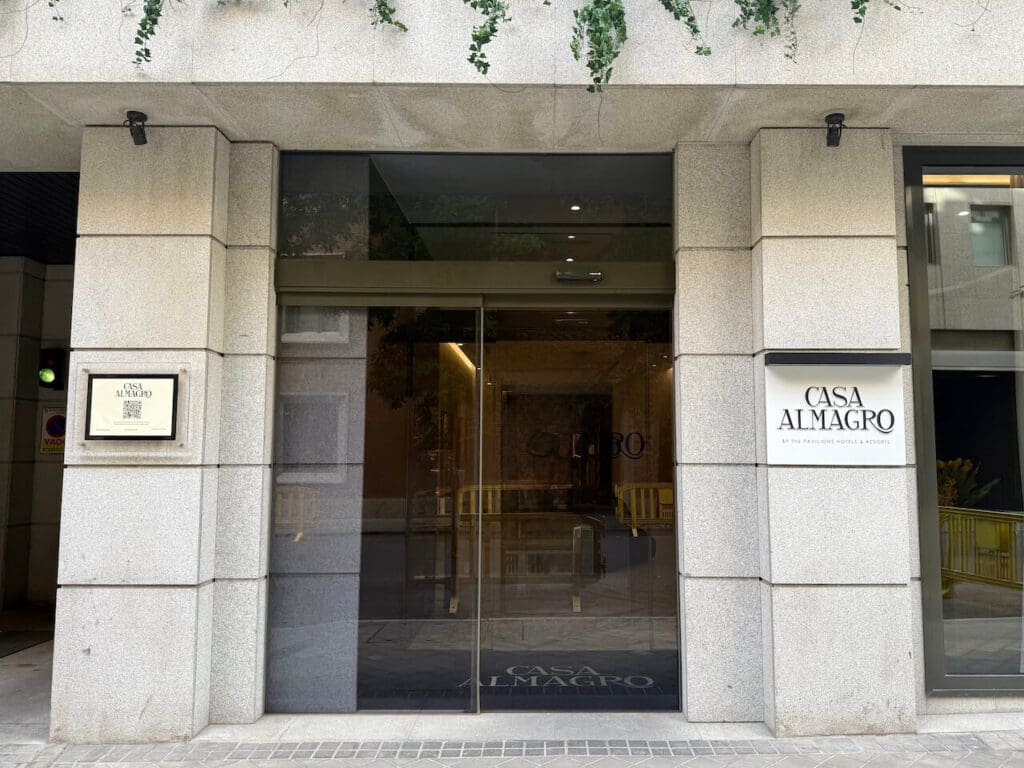 Casa Almagro exterior
