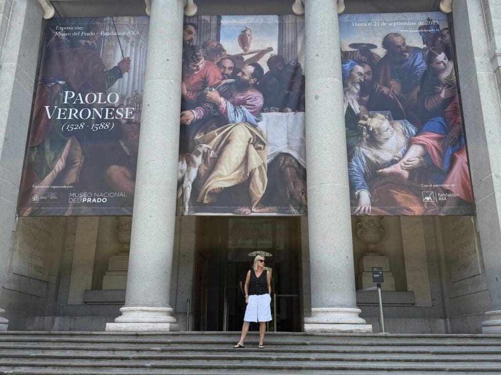 On the steps of Museo del Prado