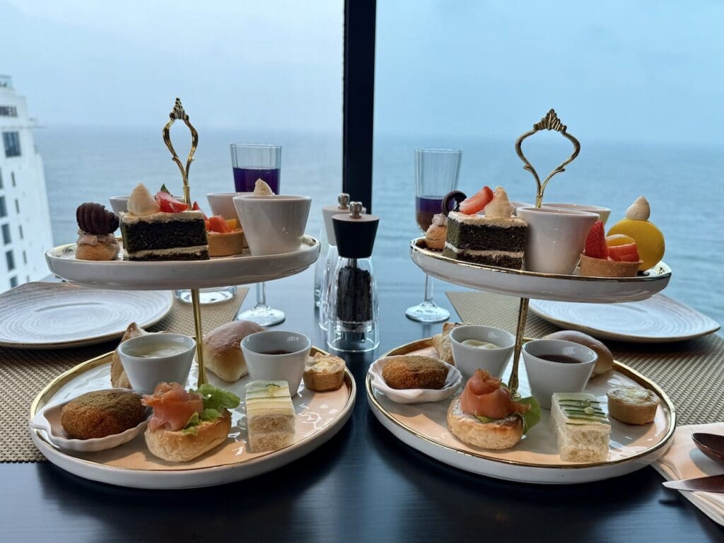 Club Pahana afternoon tea Amari Colombo