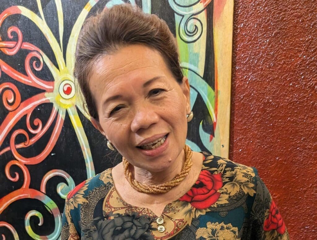 Roselyn - proprietor of Roselyn's Gallery Cafe