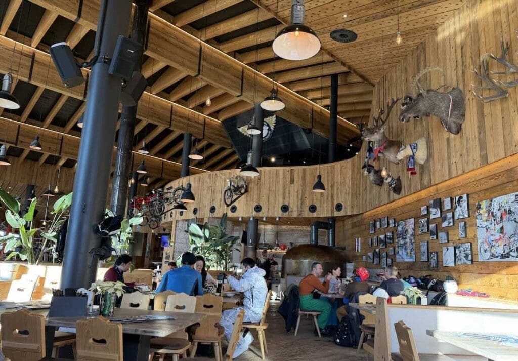 Top Mountain Crosspoint Restaurant Gurgl