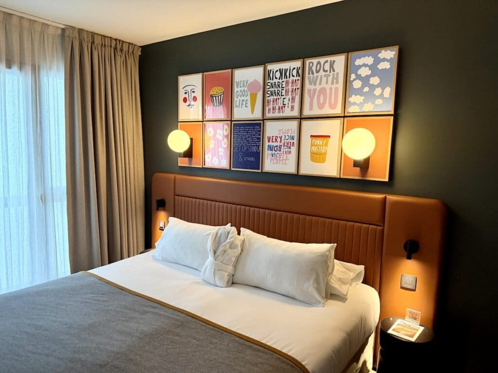 RockyPop Hotel Room