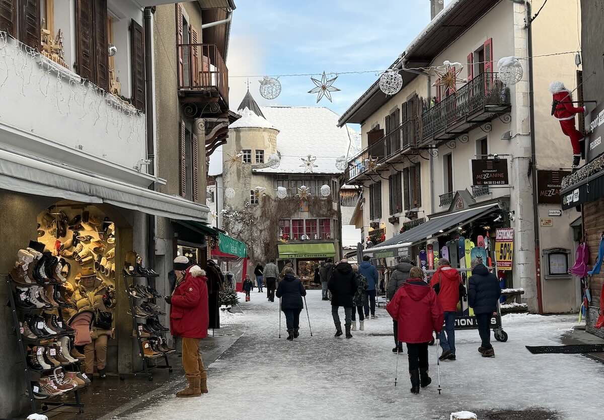 Samoëns village centre