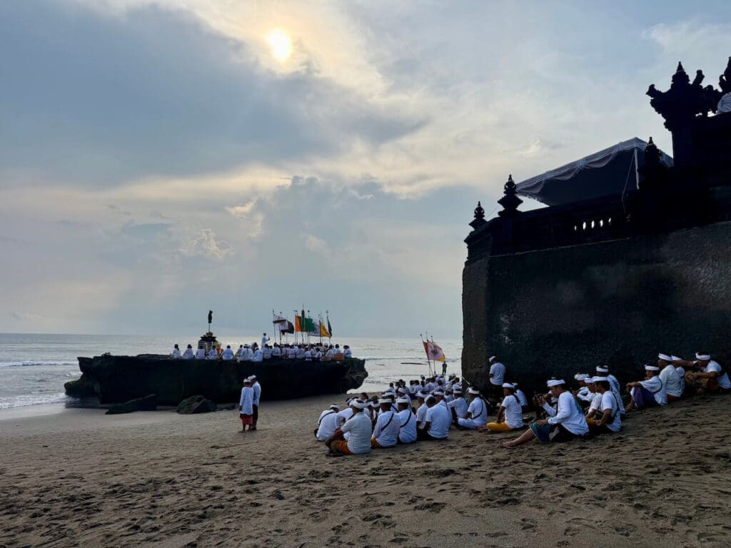 Hindu ceremony on Batu Bolong Beach