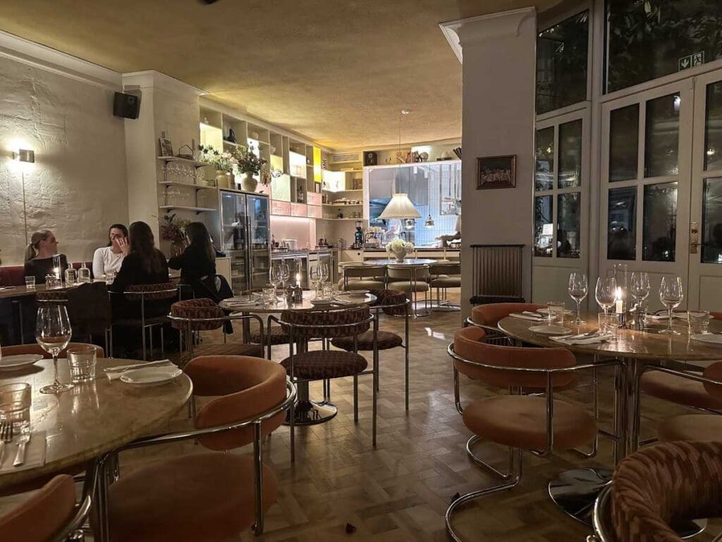 Olise restaurant is located alongside Coco Hotel Copenhagen and serves a well curated menu of French-Danish cuisine