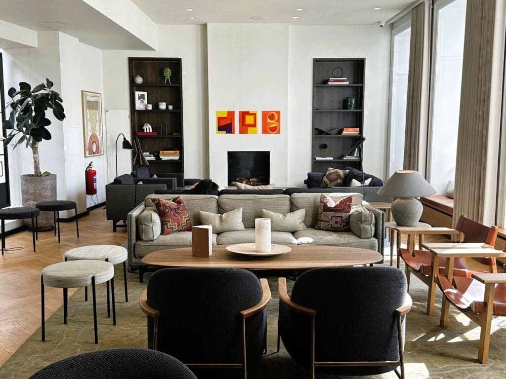 The elegant lounge at Hotel Arthur Kong Copenhagen