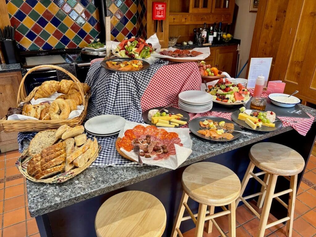 Ty Penbryn breakfast