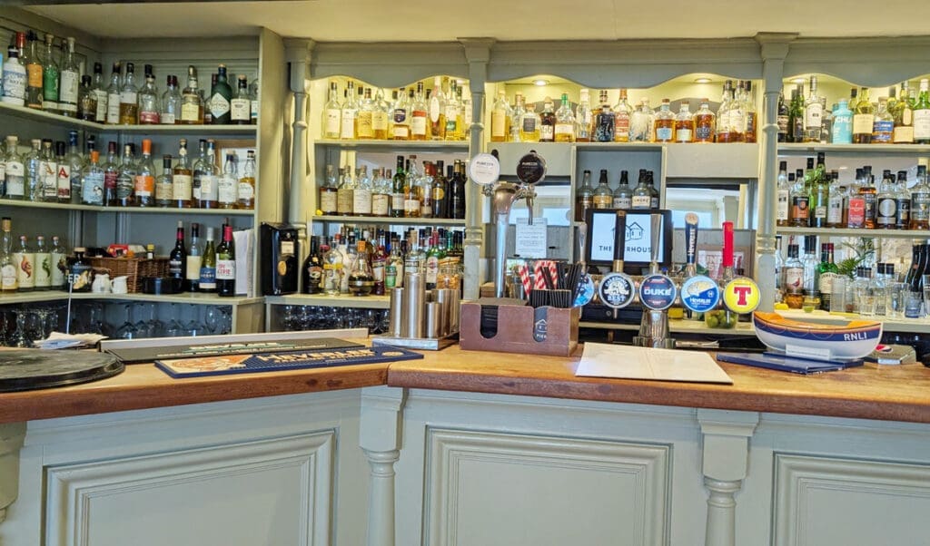 The Bar at the Pierhouse Hotel