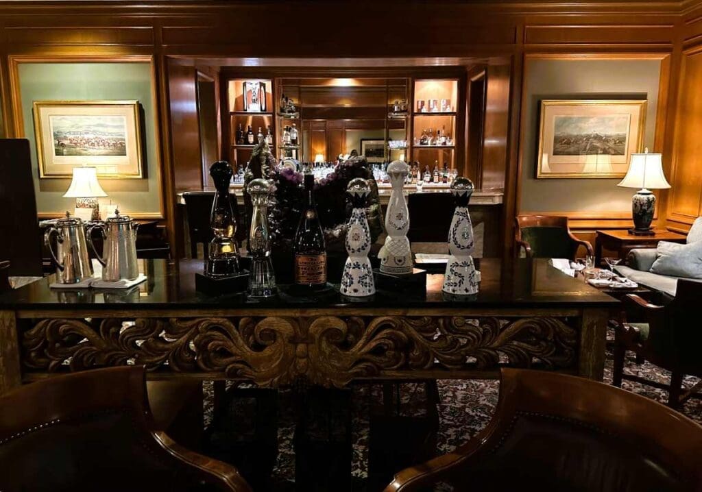 Hotel Chinzanso Le Marquis bar