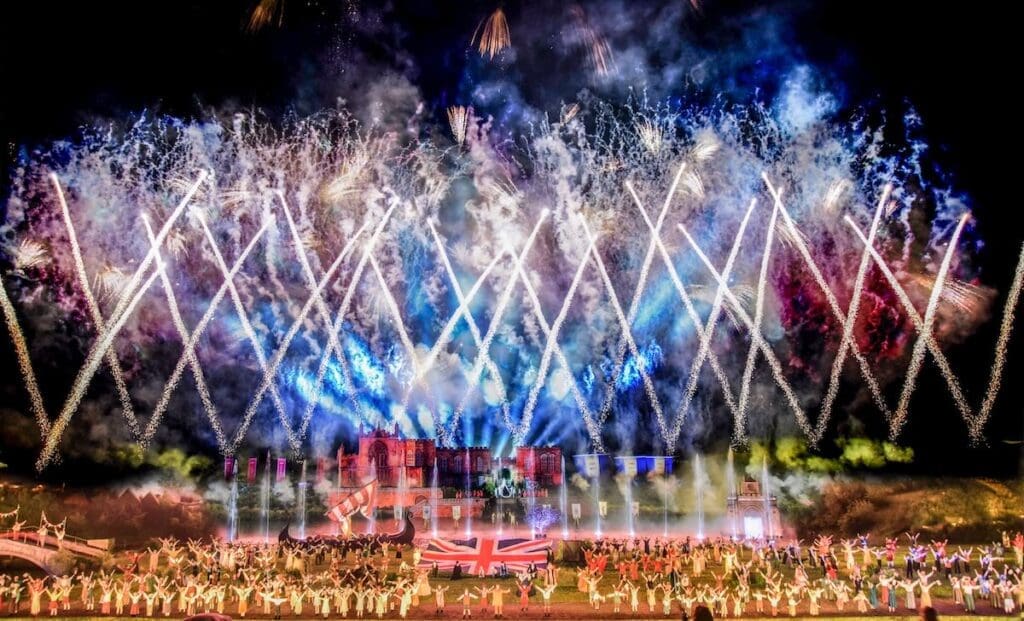 Kynren An Epic Tale of England finale with all cast members